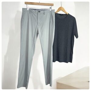 BANANA REPUBLIC FACTORY AIDEN SLIM-FIT STRETCH SUMMER-WEIGHT CHINO 32x32